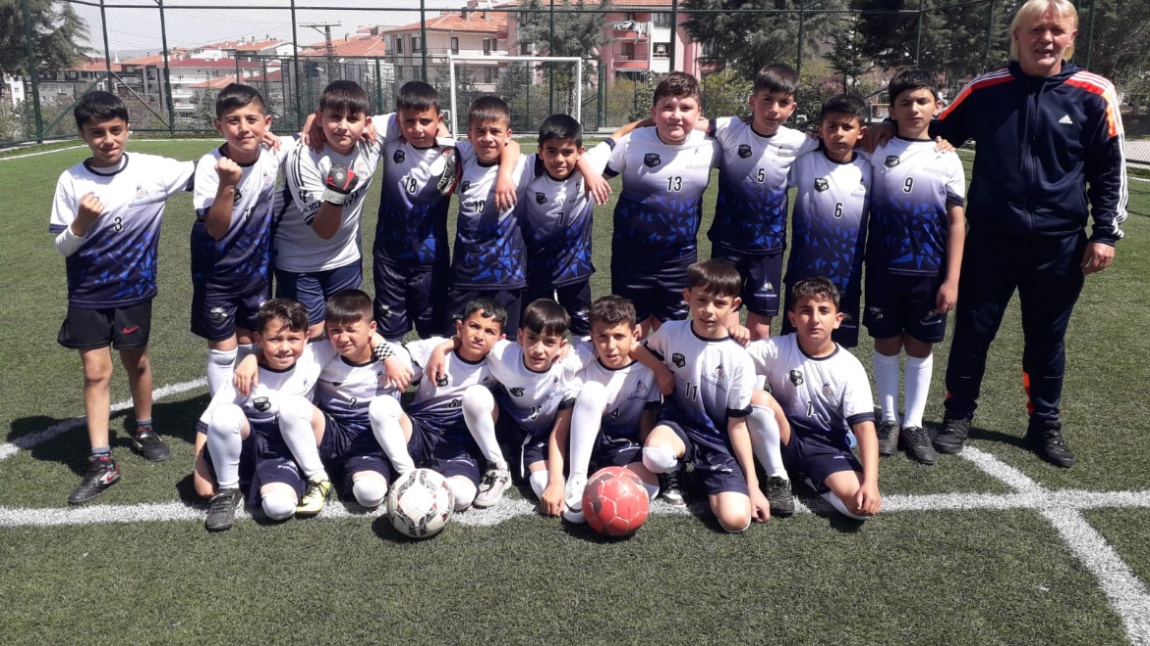 ''Minik Eller Büyük Hayaller Etkinliği'' kapsamında Peyamitepe Şehit Kocakaya İlkokulu Futbol Turnuvası yapılmıştır.